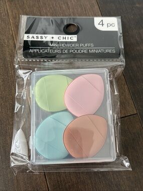 SASSY + CHIC Mini Powder Puffs, Pastel Makeup Blender Sponges, Cosmetic Face